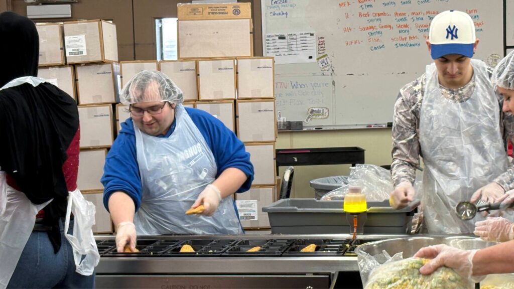 Albertus Magnus Students Swap Spring Break for Ohio Mission Work