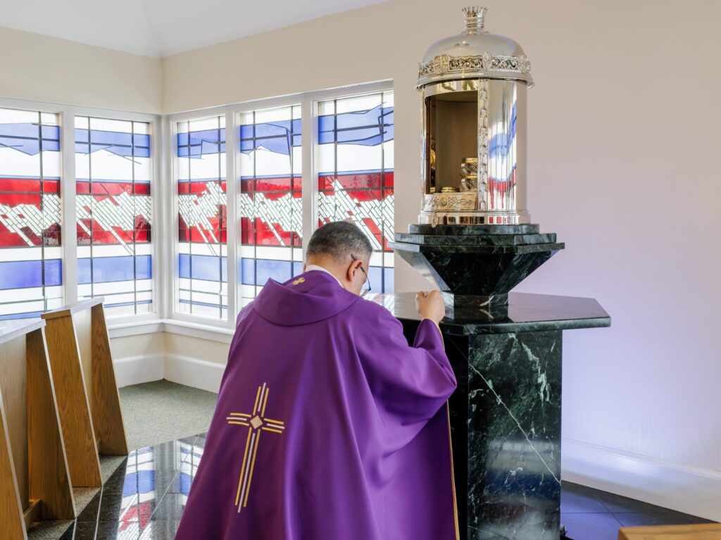 New Tabernacle Opens Door to Honor God
