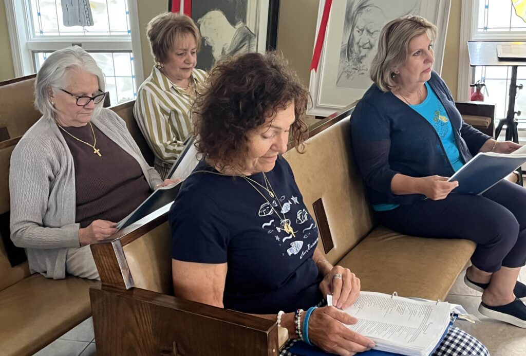 A Circle of Women Echo St. Pio’s Devotion to Prayer